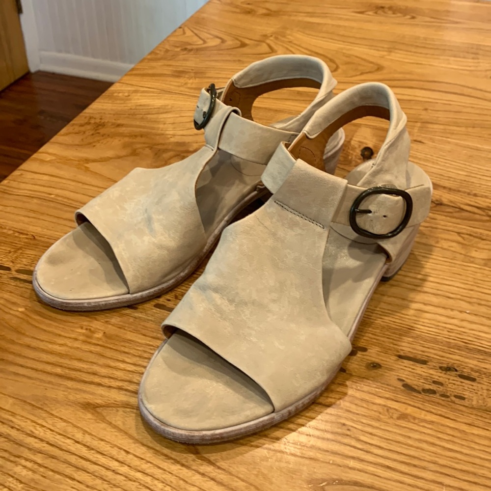 P. Monjo Heeled Leather Sandals woman 8.5